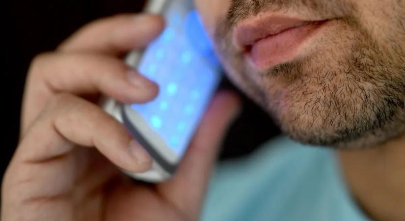 Tényleg rákot okoz a mobilozás? Megvan a kísérlet eredménye