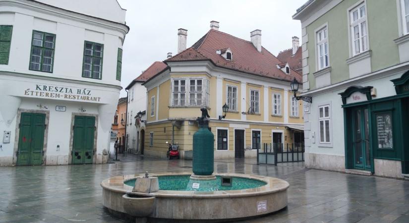 Zsinagógától a Dunakapu térig - Fotók Győr legszebb pontjairól