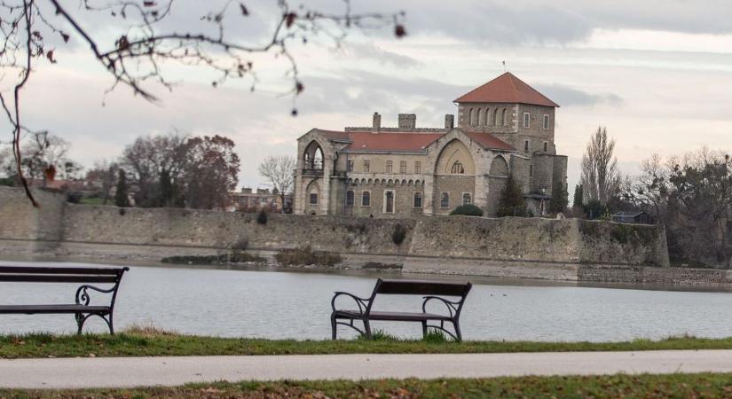 Mit keresett Mátyás király Tatán? Meglepő részleteket árult el a történész