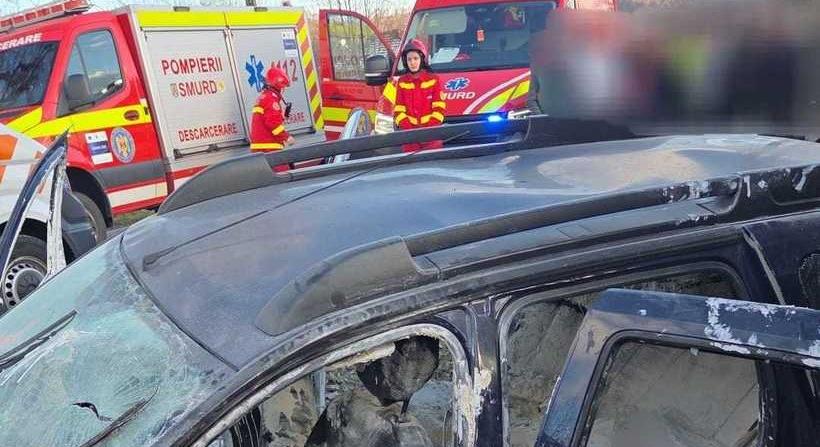 Szörnyű baleset: A gépkocsi felborult, a sofőr szörnyethalt