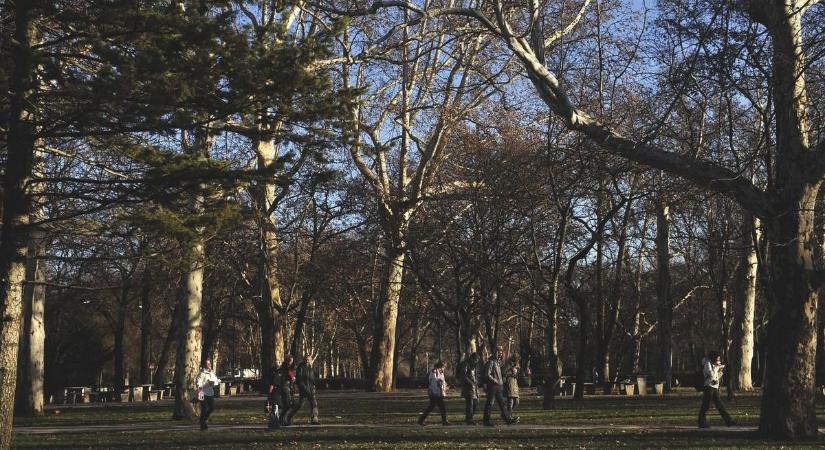 Egy napra biztosan visszatér a tavasz, hétfőn nagyot ugrik a hőmérő – de, ami aztán jön...