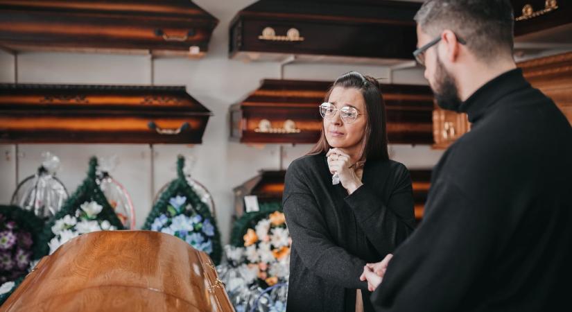 A gyász csendes társbérlője: jó helyen vannak otthon a hamvak?