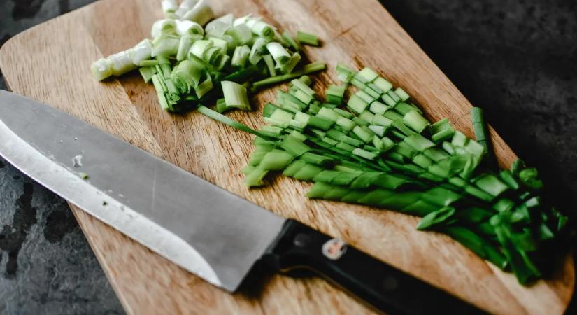 Lefejezte, megnyúzta, majd megfőzte partnerét egy nő – könyv készült a borzalmakról