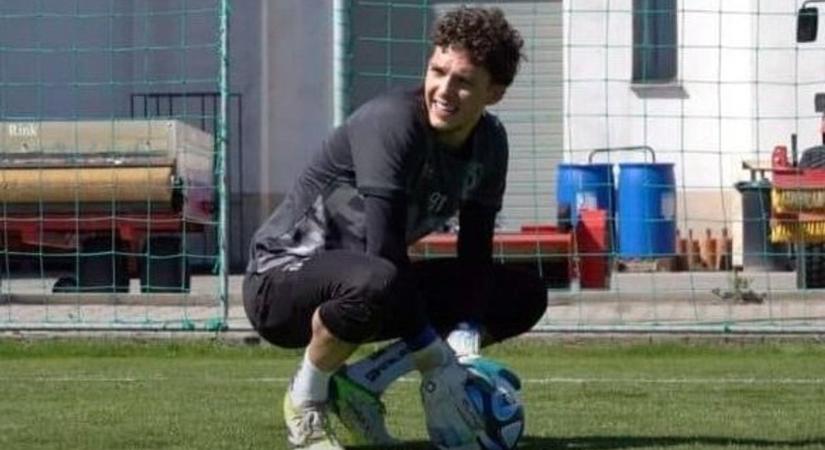 Íme Pécsi Ármin kedvese: odáig vannak Angliában a liverpooli focista szerelméért - fotók