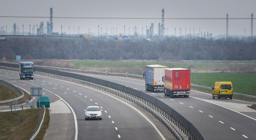 Sokan biztonságosnak hiszik, pedig kockázatos lehet, ha így közlekedsz a sztrádán