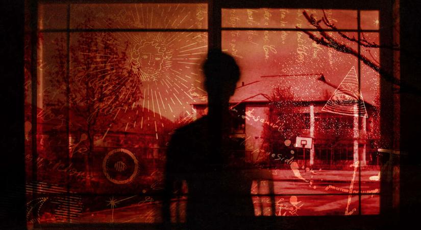 Szexuális bántalmazás és abuzív rituálék: felfüggesztették az erdélyi lovagrend „Nagymesterét”