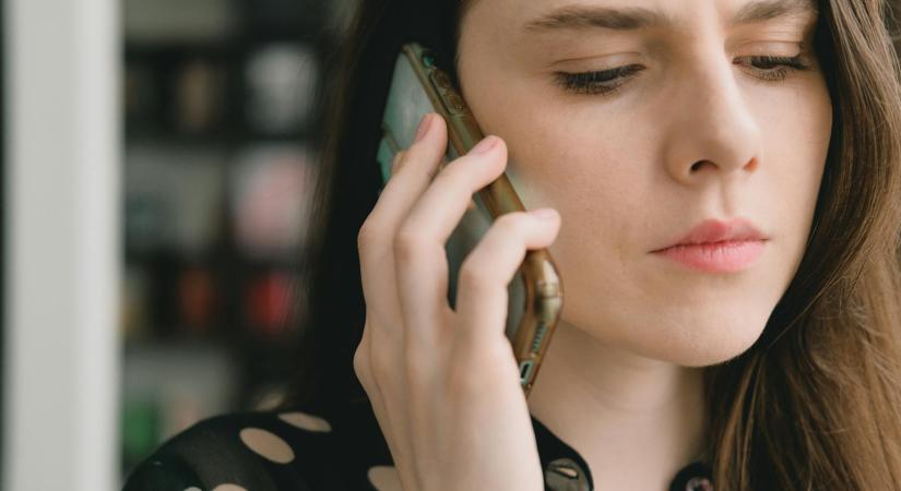 Új telefonos csalás terjed, soha nem hallottunk még ilyet! Nagyon figyelj, te is bedőlhetsz neki