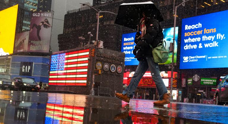 Rendkívül erős vihar csapott le, New York és New Jersey kormányzója veszélyhelyzetet hirdetett