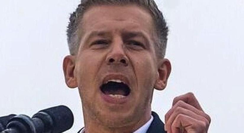 Magyar Péter propagandalapja nekirontott a katolikus egyháznak, mert a háborúról mertek írni