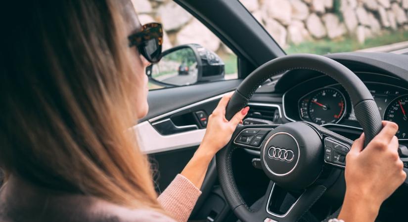 Nagy változás jön a B-kategóriás jogosítványoknál: ennek sokan nem örülnek majd