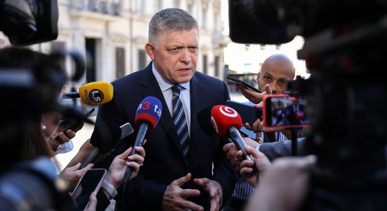 Lejárt a szlovák ultimátum, Robert Fico hétfőn leállíttatja az Ukrajnába irányuló áramszállítást