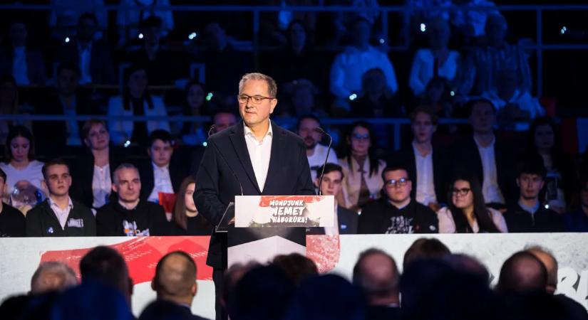 "Magyarország a béke oldalán áll és ott is marad!" – Dankó Béla a békéscsabai Háborúellenes Gyűlésen