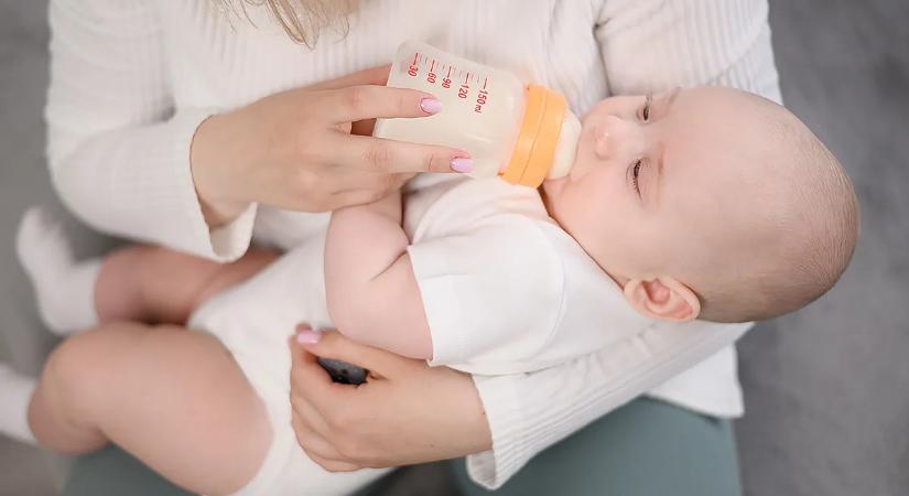 Mérgező bébitápszerek a piacon: hatvan ország érintett a visszahívásokban, a franciák nyomoznak