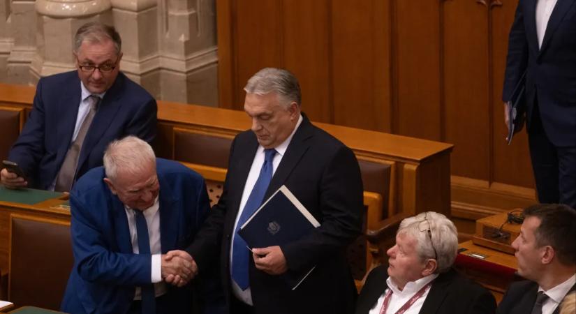 Utolsó parlamenti felszólalását tartja Orbán Viktor a választás előtt