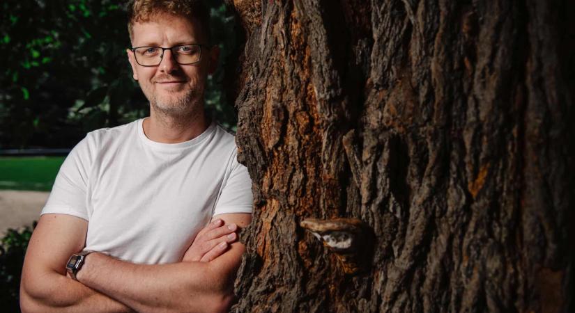 Kijózanító Hodász András üzenete a minket körülvevő sötétségről