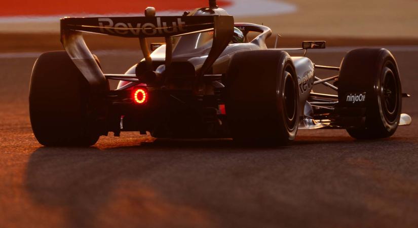 Audi az Alpine megoldásához nyúlt: új filozófia a 2026-os aktív hátsó szárnynál