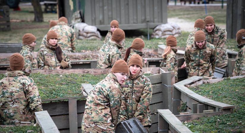 Haditorna a Balatonnál: kadétok versenyeztek Zánkán (videó)