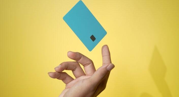 Talált bankkártyával vert el 70 ezer forintot