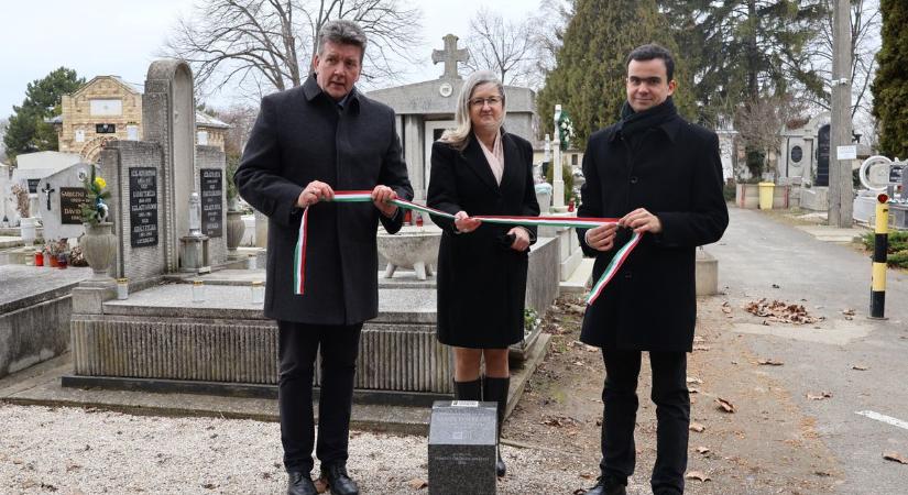 Okos parcellakő: telefonnal pillanthatunk be a múltba