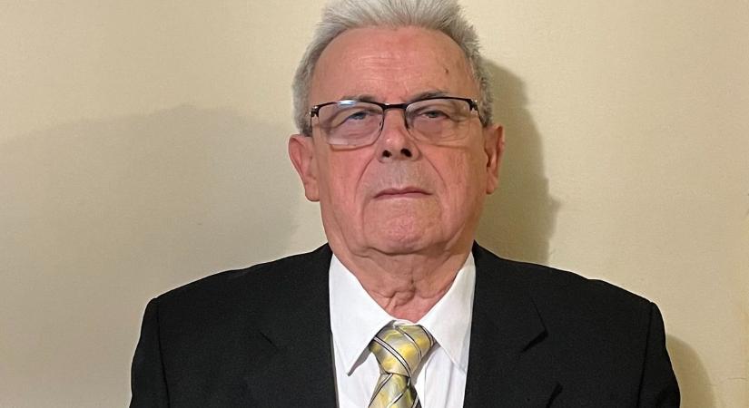 A kaposvári laktanyánál fotózott, ráhívták a rendőröket és azonnal le is csukták