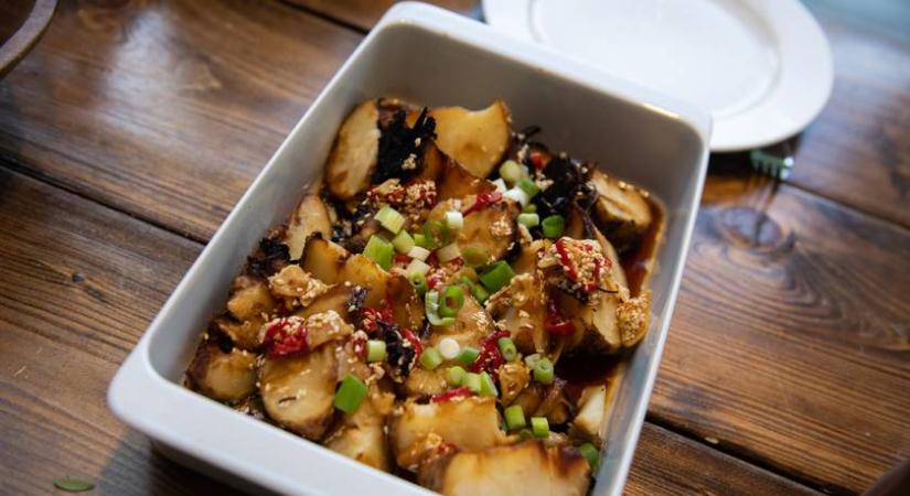 Jobb, mint a tepsis krumpli: ebből a zöldségből mennyei köret készül