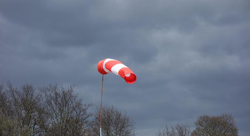 Villámlás, jégeső, majd váratlan fordulat az időjárásban ezen a héten