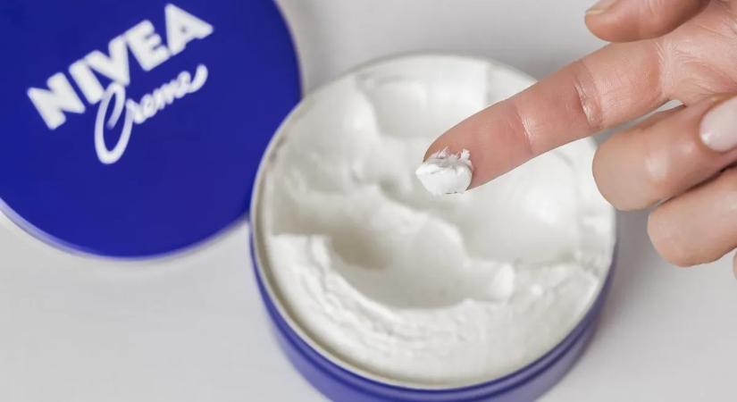 „Bőrgyógyász vagyok, megvizsgáltam a kék Nivea krém összetételét, itt az őszinte véleményem”