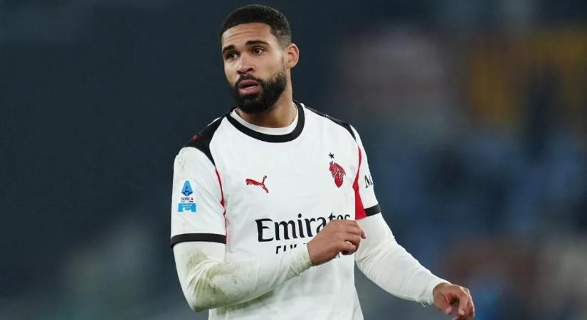 Brutális ütközés: hordágyon vitték le a pályáról az olasz sztárcsapat játékosát - videó