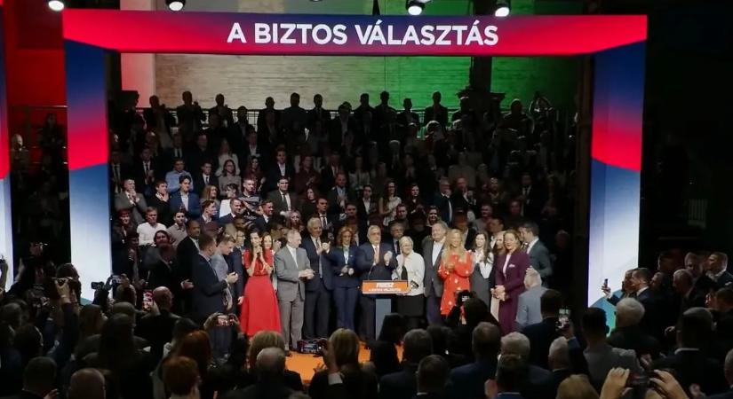 Egyértelműen a Fidesz nyerte a szombati aláírásgyűjtést