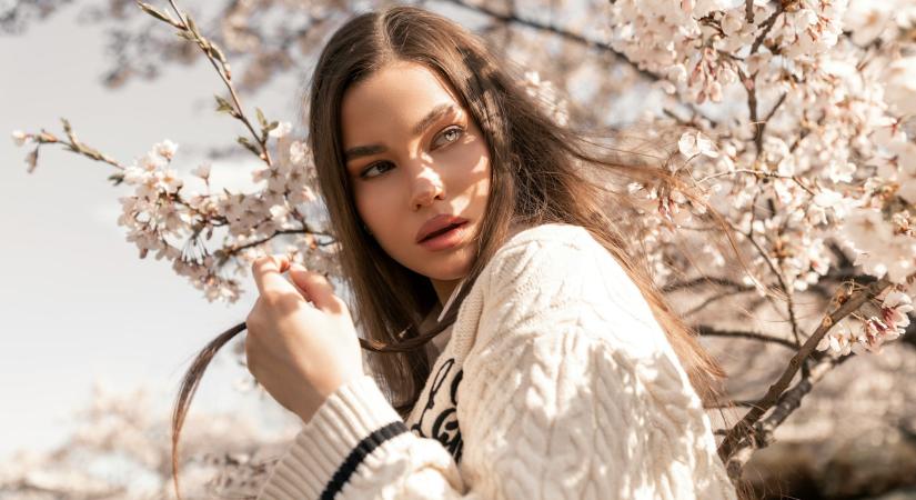 7 apró divattrükk, amitől frissebbnek tűnsz tavasszal