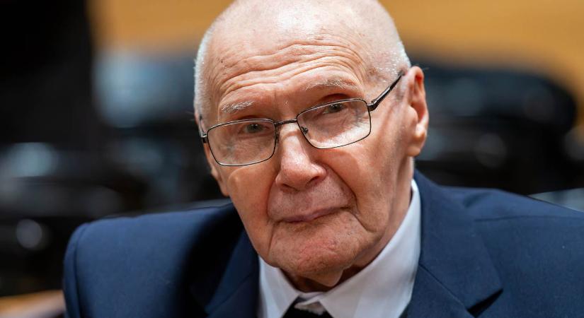 Kurtág György-kéziratra bukkantak a Kodály Intézetében