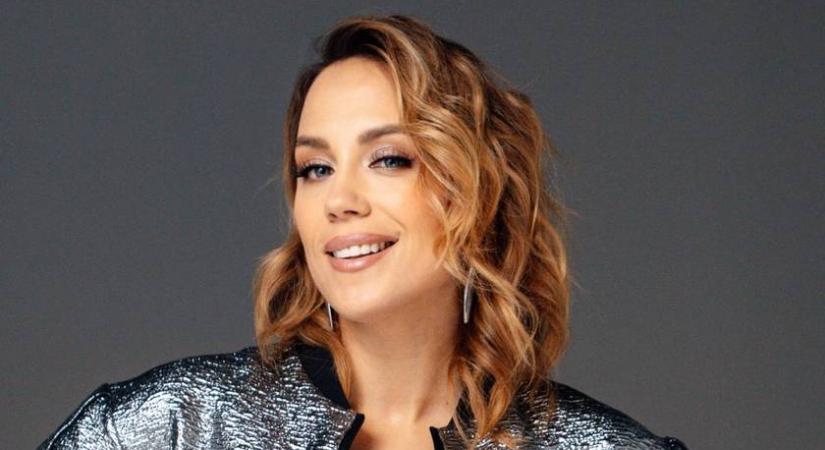 Lékai-Kiss Ramóna nem viselt bugyit A Nagy Duett adásában: felül is teljesen átlátszott a ruhája