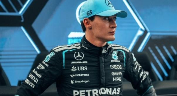 Vettel: Szerintem Russell és a Mercedes megcsinálja!