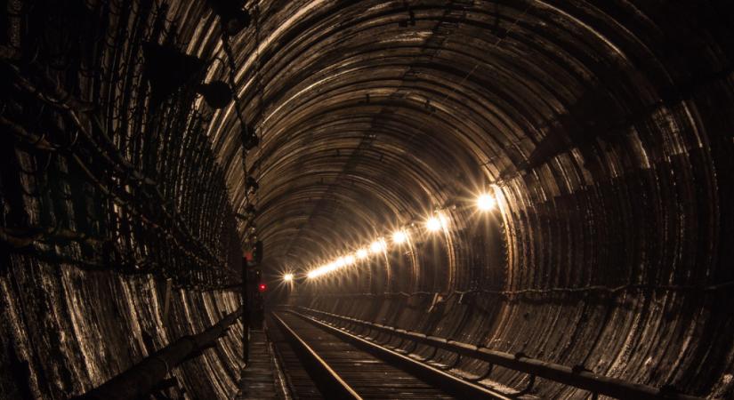 A választásokig nem várható sétagalopp, de Varga Mihályék segíthetnek