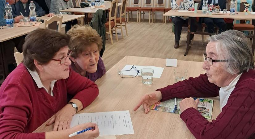 A Belvárosi Olvasókör nyerte a Csúcsi Olvasókör farsangi vetélkedőt