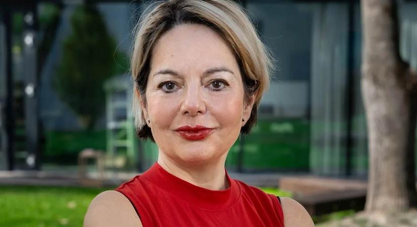 „Nem engedhetnénk meg magunknak, hogy gyűlöljük egymást” – Különös kampányba kezdett Babarczy Eszter