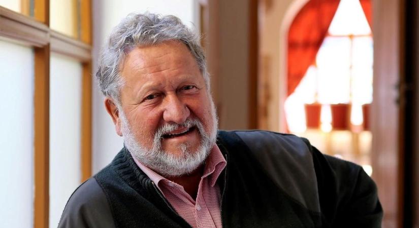 Az Év embere jelöltje: Bobory Zoltán, a fehérvári irodalom és emlékezet kiemelkedő alakja