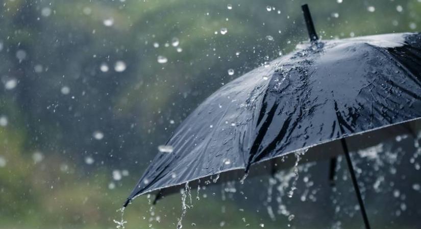 Zivatarok csapnak le ezekre a vármegyékre hétfőn: kiadták az elsőfokú riasztást