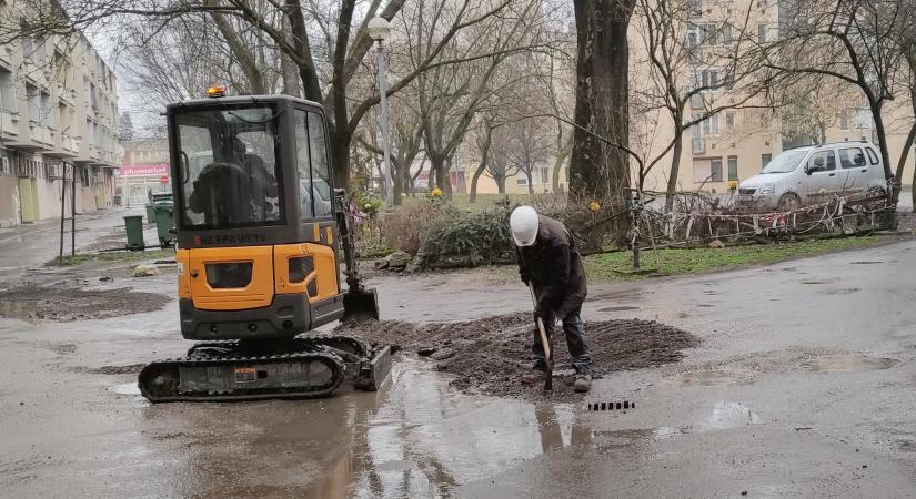 Tereprendezés indult a legforgalmasabb belvárosi parkolónál
