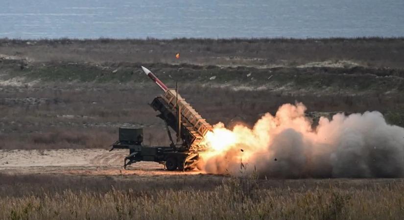 Bajban Zelenszkij: Kérdéses, hogy tavaszig elegendőek lesznek-e a légvédelmi rakéták Ukrajnának