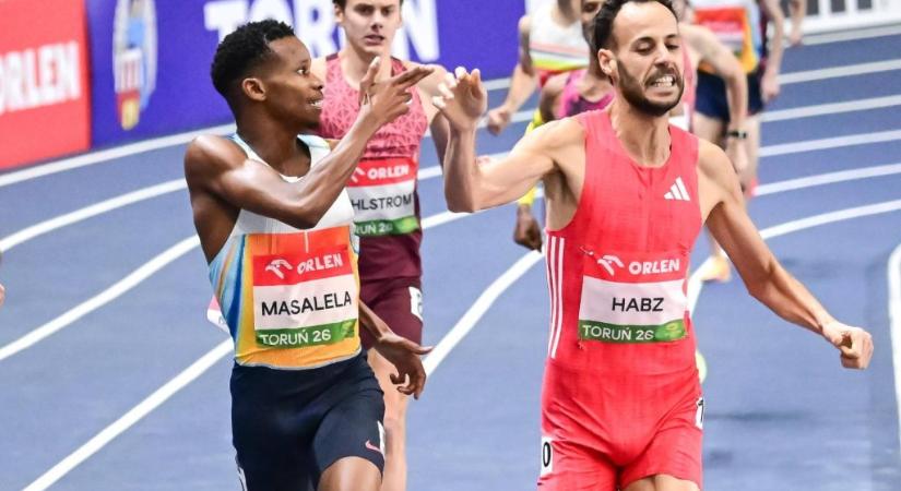 Ujjaival pisztolyt formálva fejbe lőtte riválisát, azonnal diszkvalifikálták az atlétát