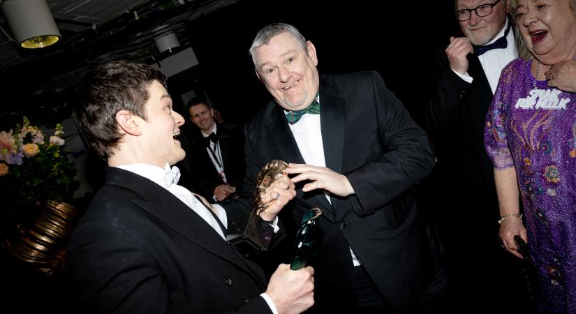 Botrány a BAFTA-gálán: egy Tourette-szindrómás meghívott szétkáromkodta az idei díjátadót