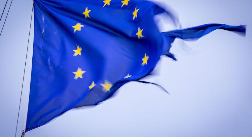 240 milliárd forint EU-pénz érkezett, így 32 milliárdos többlettel indította az évet a költségvetés