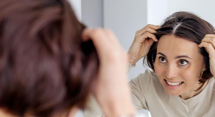 Hódít a természetesség: az ősz haj többé már nem ciki, hanem divatos