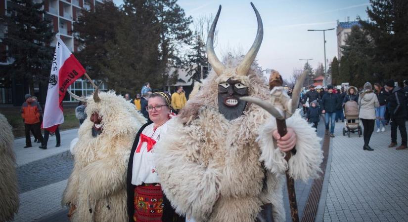 Busókkal űzik el a telet a hajdú-bihari városban! Ezt nem érdemes kihagyni!