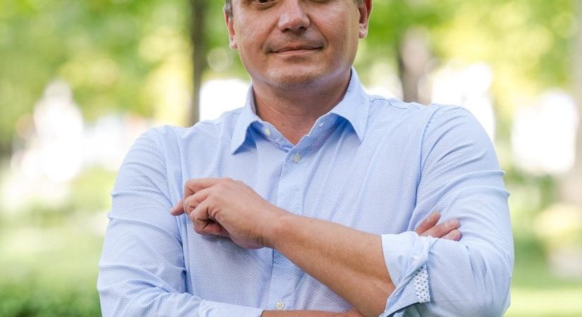 Az agrárkamara fideszes elnöke olyanoknak is kártalanítást ígér a Kósa-rokon megrogyott cégének ügyében, akik erre nem jogosultak