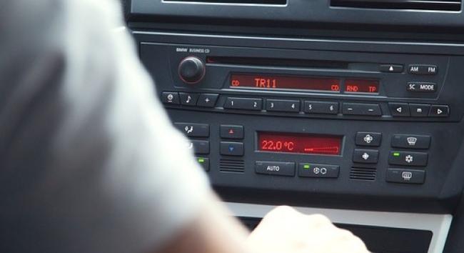 Már egynapos késedelem is komoly következményekkel jár 70 ezer gépjármű-tulajdonosnak most