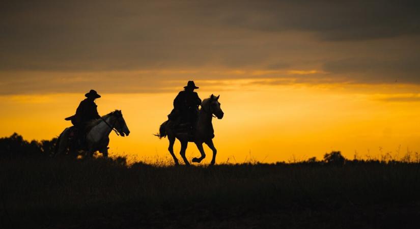 A Netflix új westernje kijavítja a Yellowstone legnagyobb hibáját