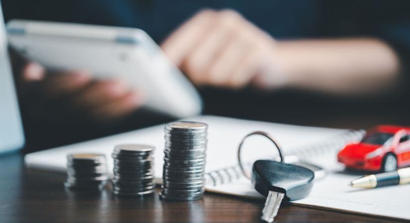 Vasárnap éjfél után ugrik a biztosításod: 70 ezer autóst érint a fontos határidő!