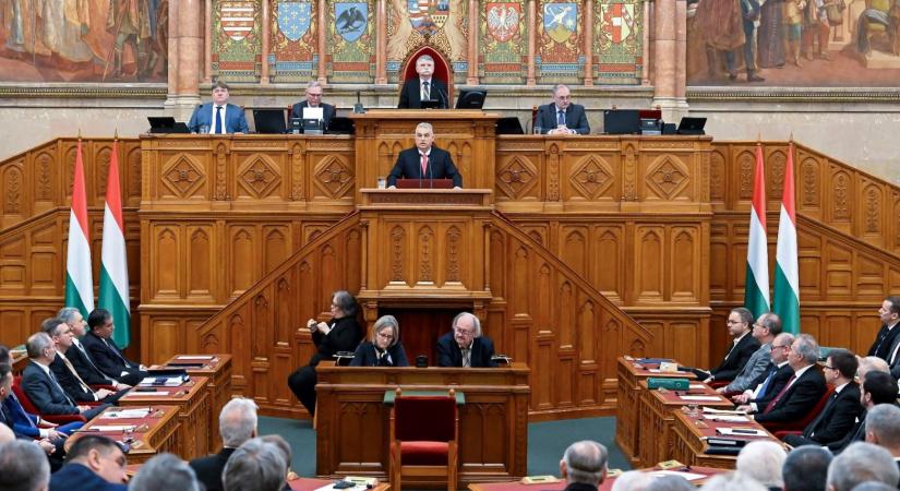 Az EU „háborús stratégiája” téves – Orbán Viktor jelentést tett